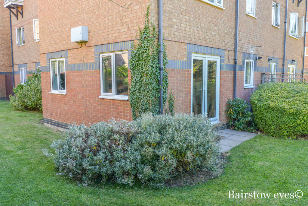1 bedroom flat to rent, Farthingale Court, Waltham Abbey, EN, EN9 3PF