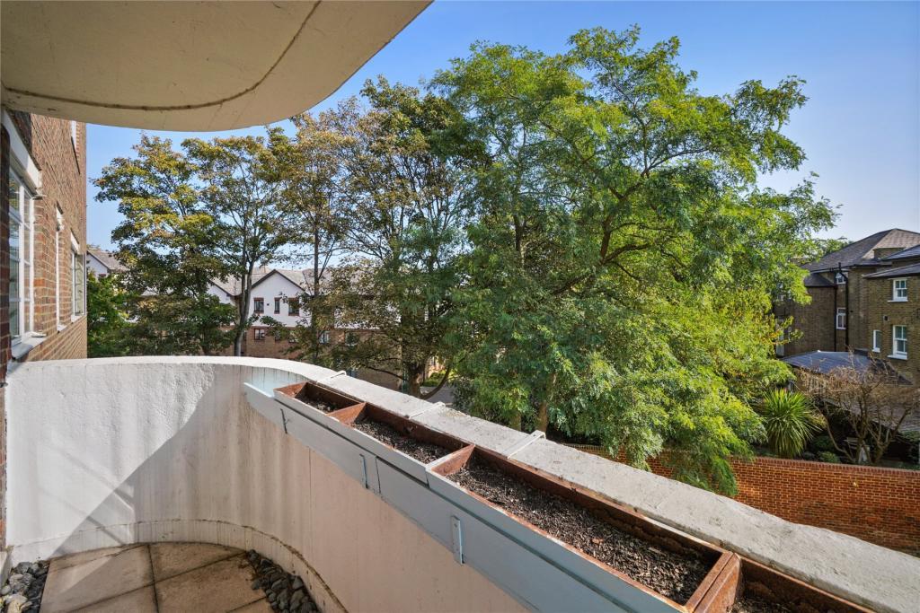 1 bedroom flat for sale, Lichfield Court, Sheen Road, Richmond, TW9 1AU