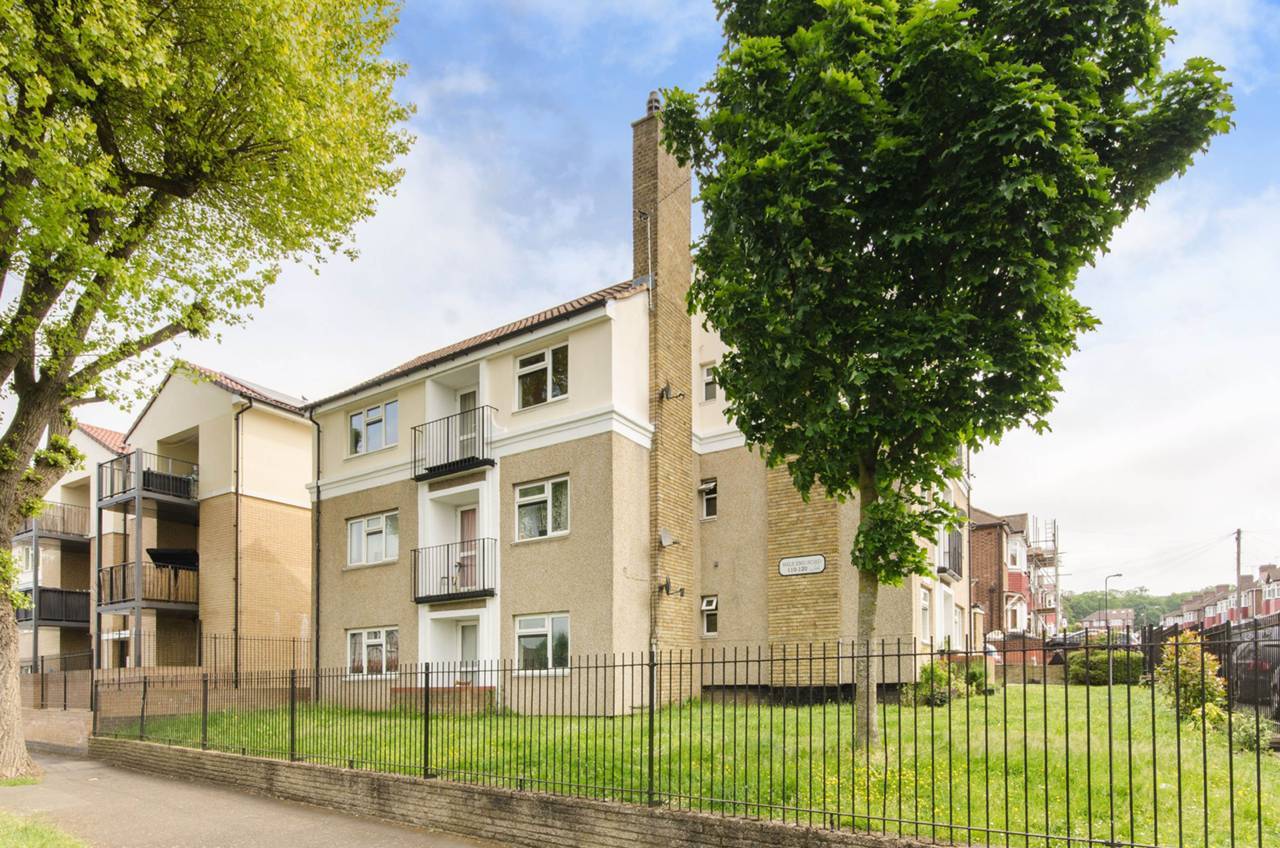 1 bedroom flat for sale, Hale End Road, Walthamstow, E17 4DP
