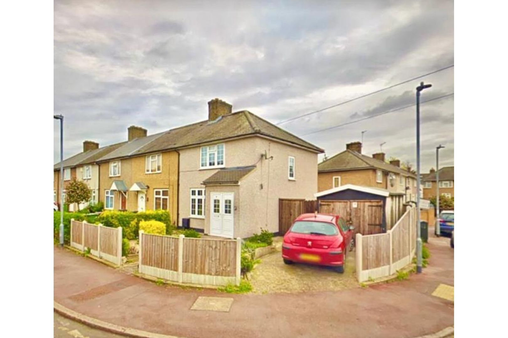 3 bedroom semidetached house for sale, Flamstead Road, Dagenham RM