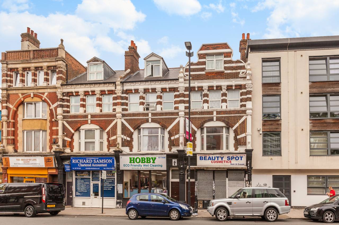 Studio flat to rent, Coldharbour Lane, Camberwell, SE, SE5 9NR