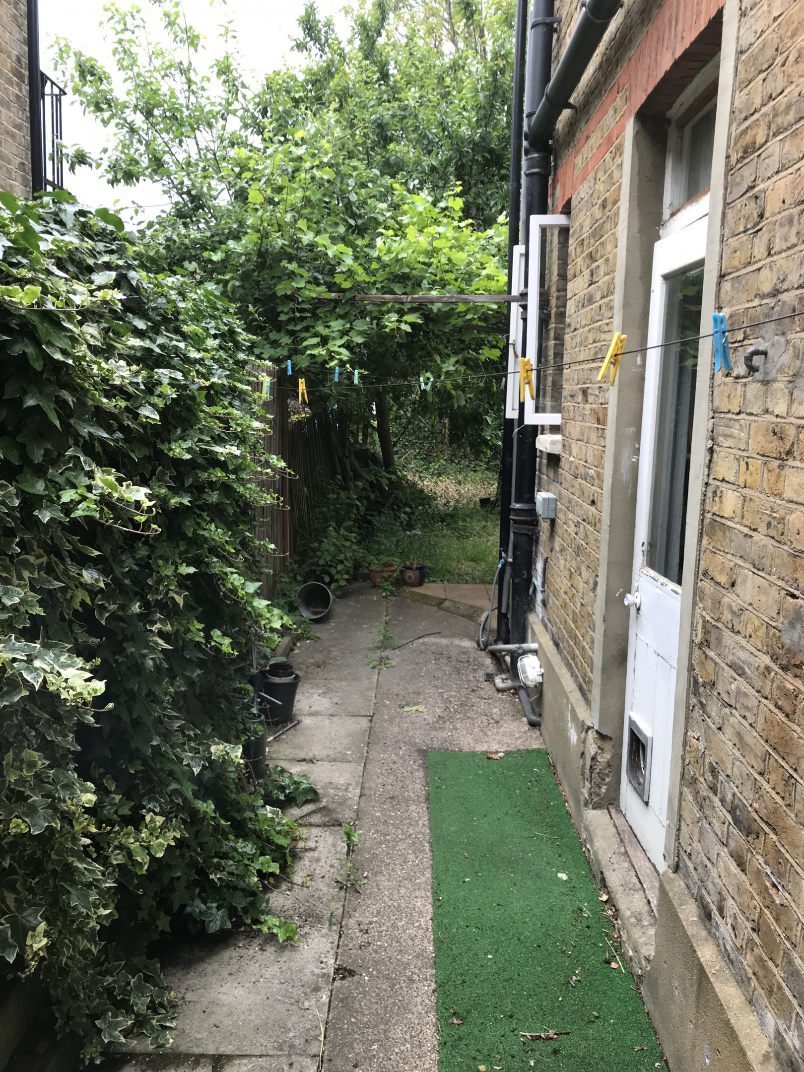 2 bedroom flat to rent, Warner Road, Walthamstow, London E, E17 7DY