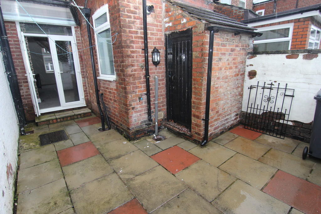 2 bedroom terraced house for sale, Edge Lane, Droylsden, M43 6JJ