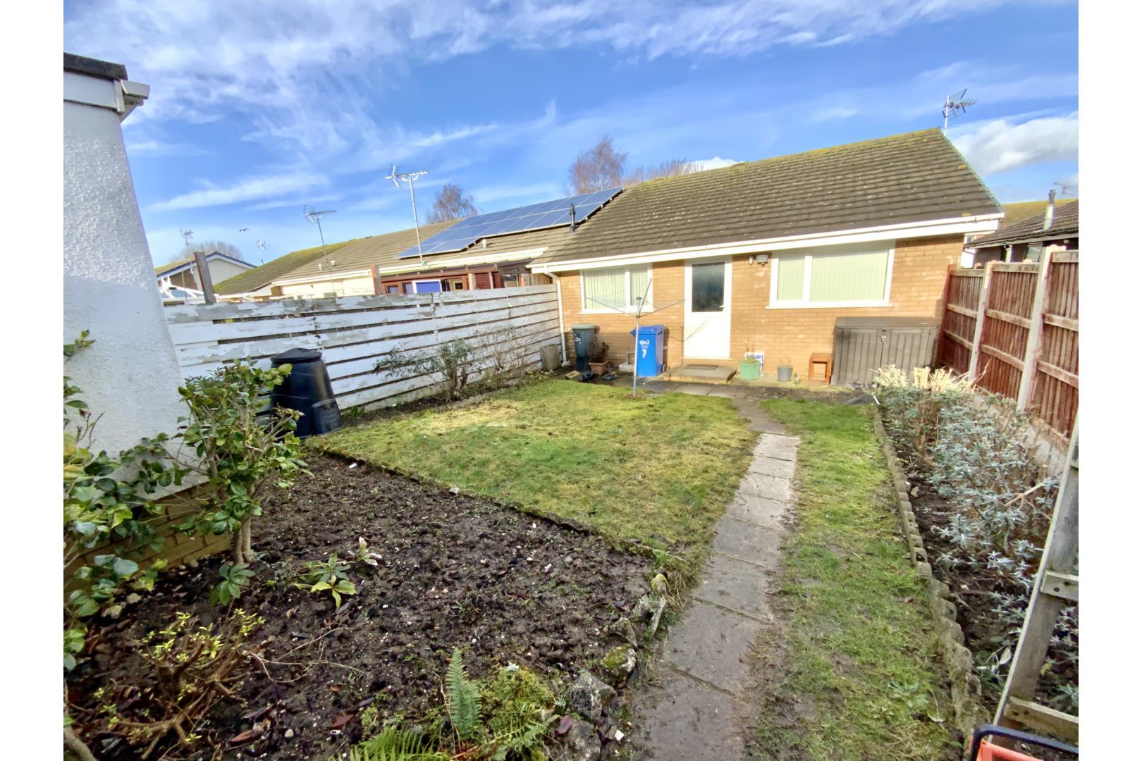 2 bedroom bungalow for sale, Clwyd Court, Prestatyn LL, LL19 8DP