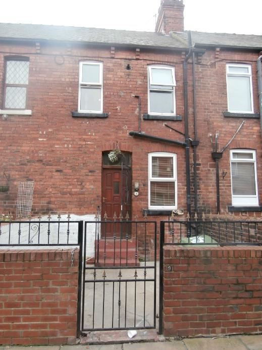 3 bedroom terraced house to rent, Dawlish Avenue, Leeds, LS9 9DT