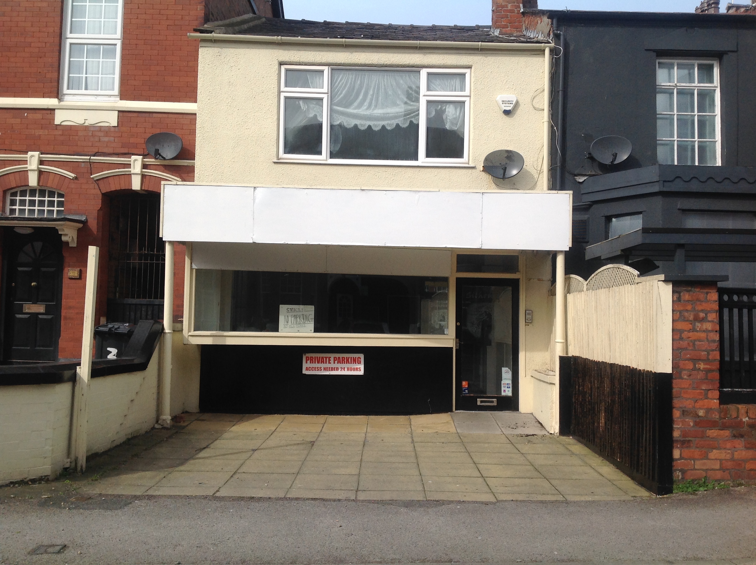 2 bedroom accessible terraced house for sale, King St, Southport