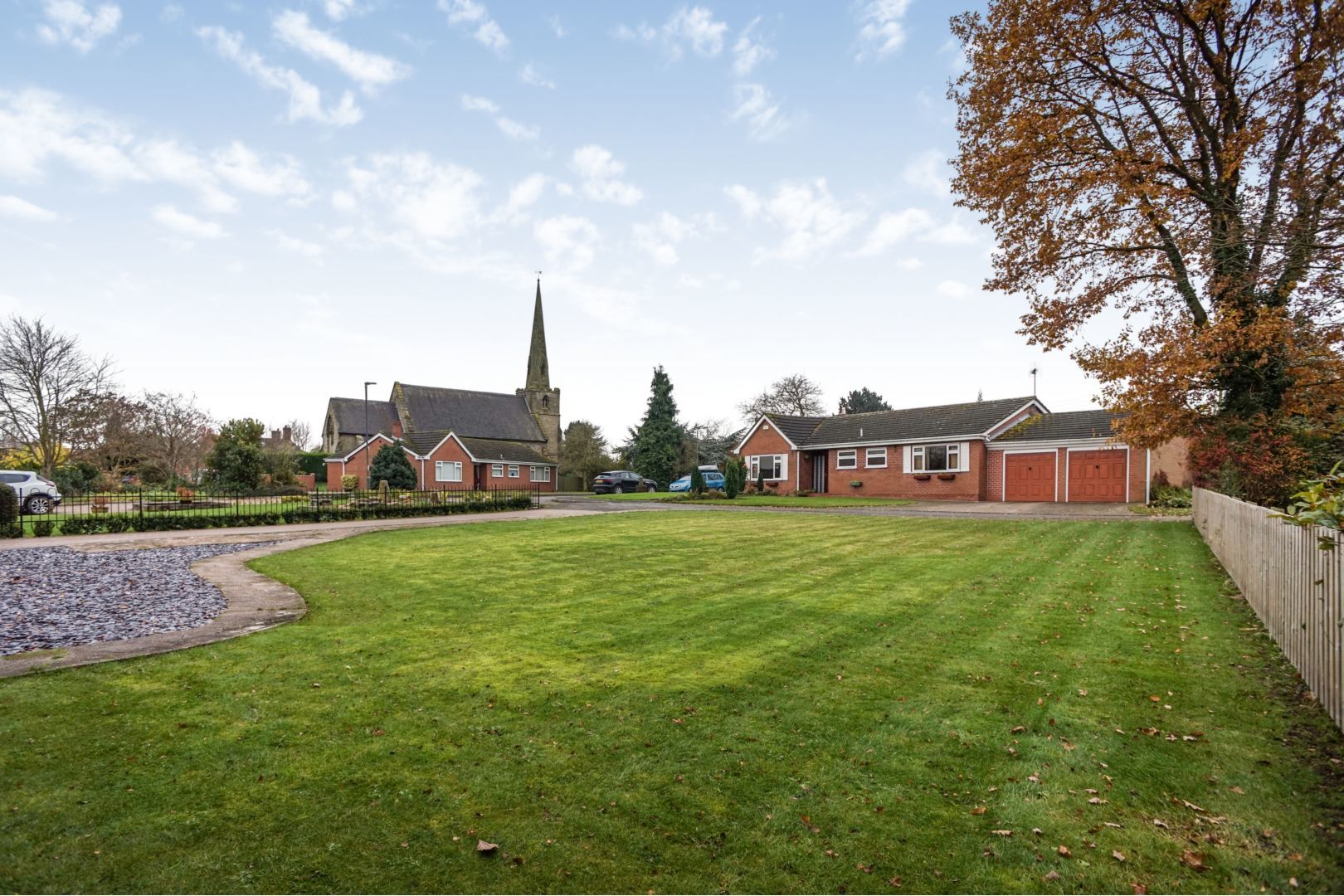 3 bedroom detached bungalow for sale, Church Croft, CotonInTheElms