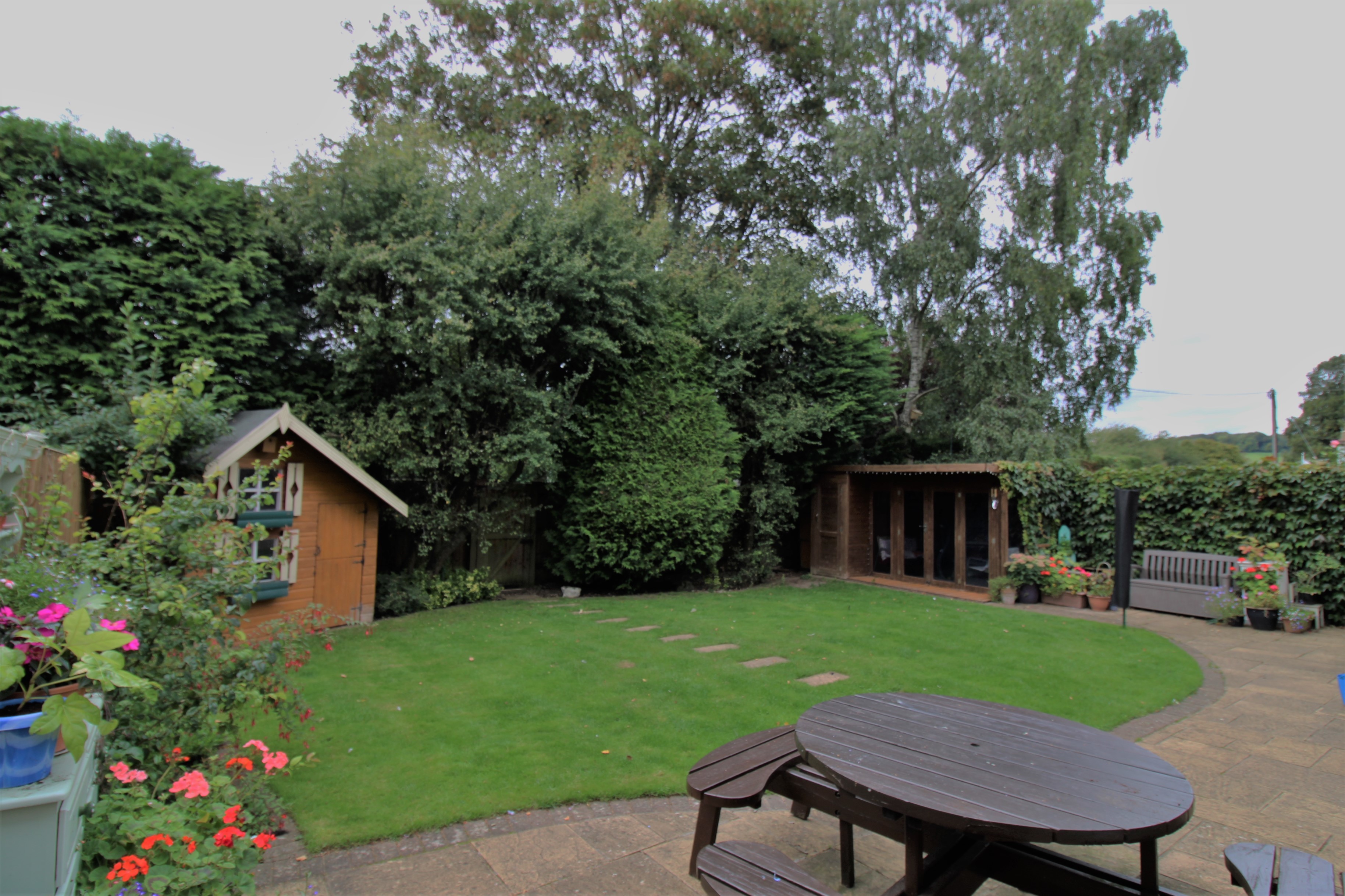 4 bedroom detached house for sale, South Maundin, Hughenden Valley, High HP, HP14 4LZ