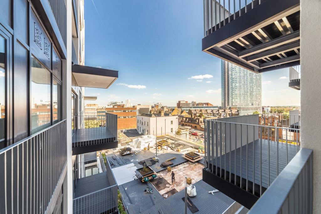 1 bedroom apartment to rent, Valentines House, Ilford Hill, Ilford, 51