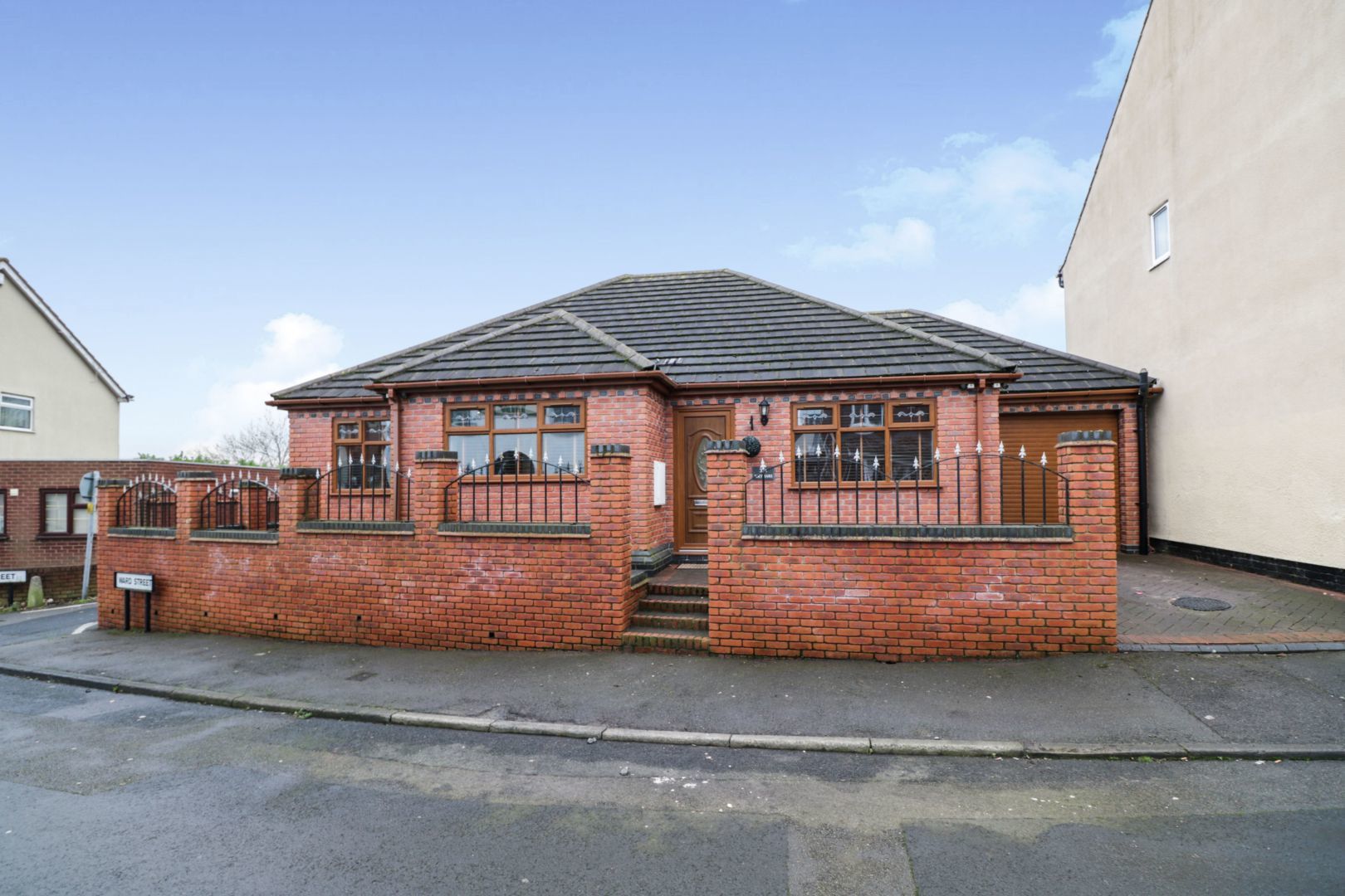 3 bedroom detached bungalow for sale, Ward Street, Coseley, Bilston, WV14 9LQ