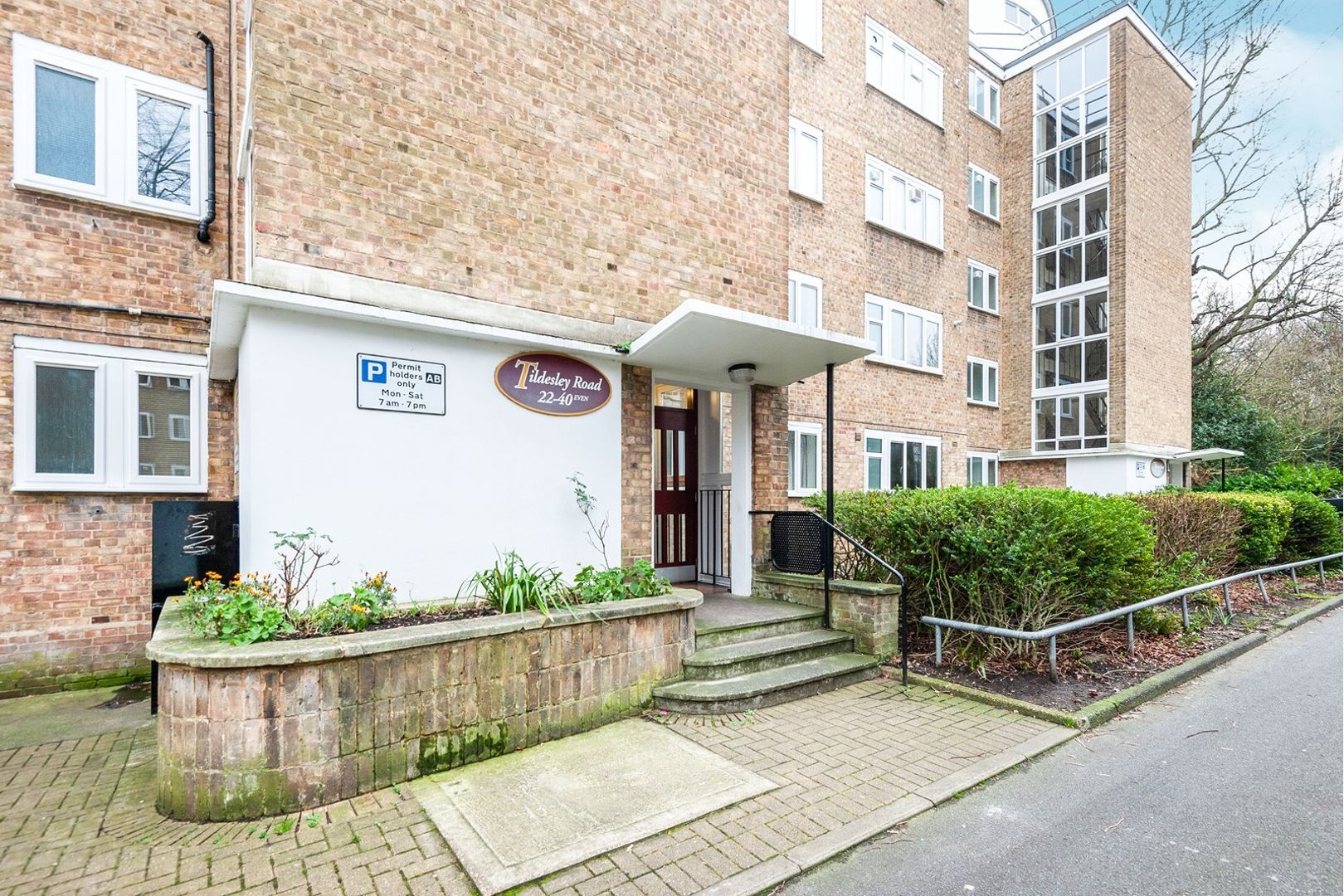 3 bedroom flat for sale, Tildesley Road, London SW, SW15 3AS