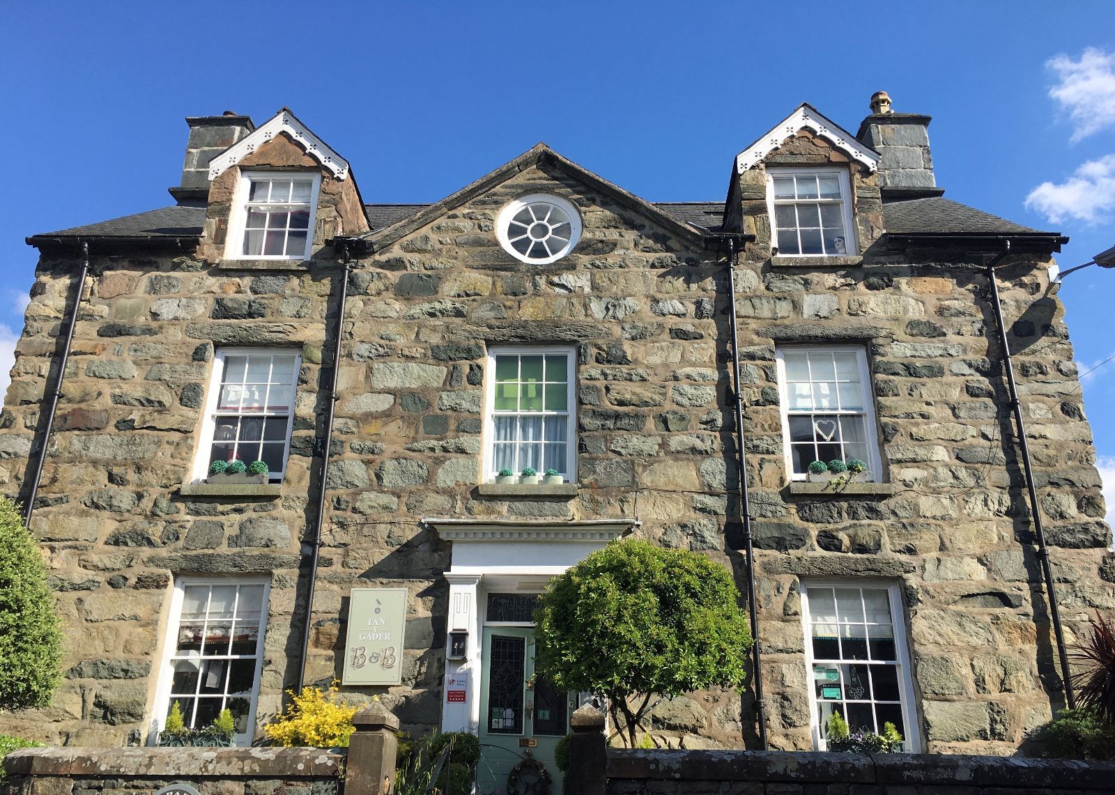 5 bedroom detached house for sale, Meyrick Street, Dolgellau, LL40 1LS