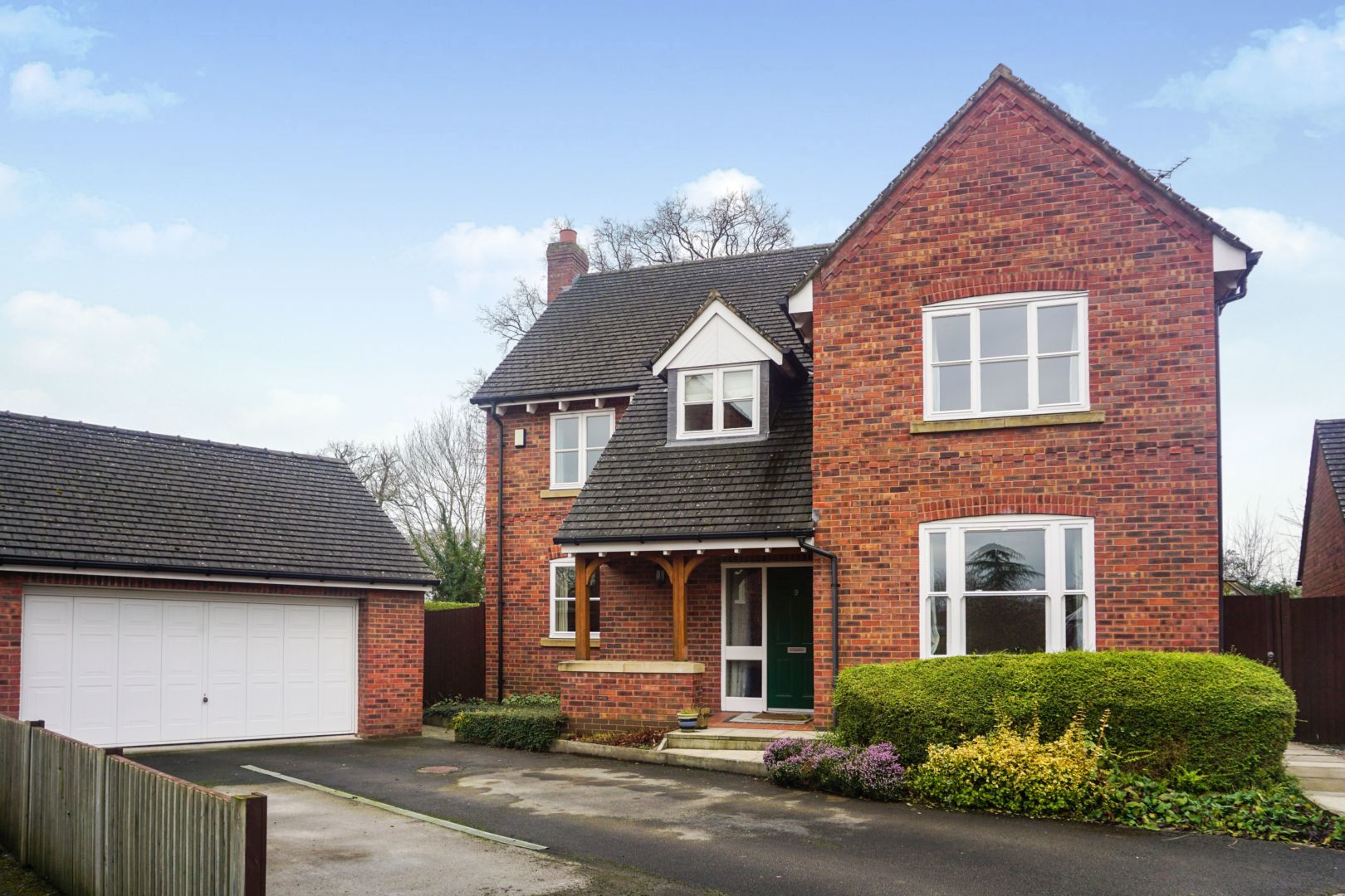 5 bedroom detached house for sale, Fern Close, Wrexham LL, Wrexham LL