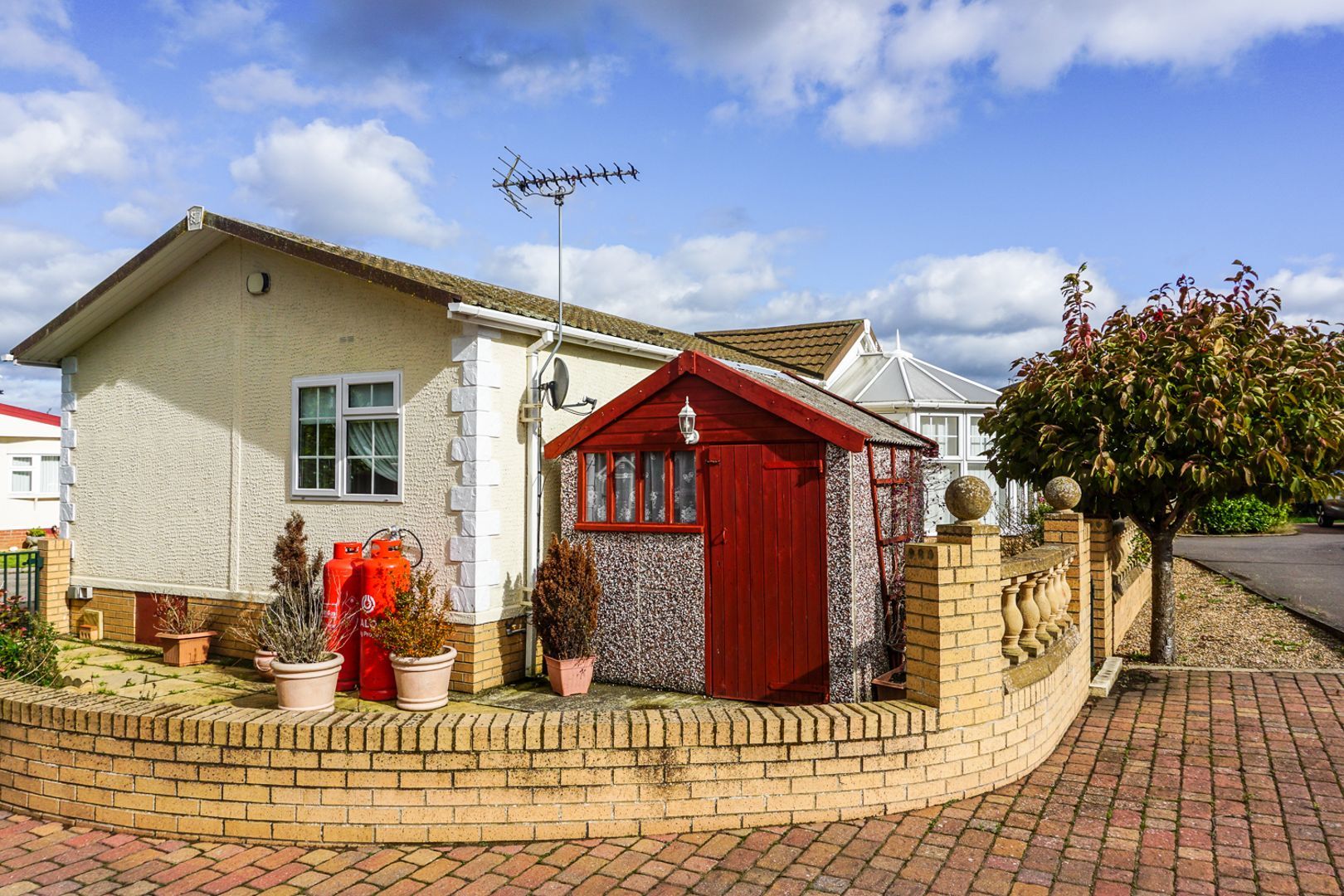 3 bedroom park home for sale, Hawthorn Holiday Park Bempton Lane