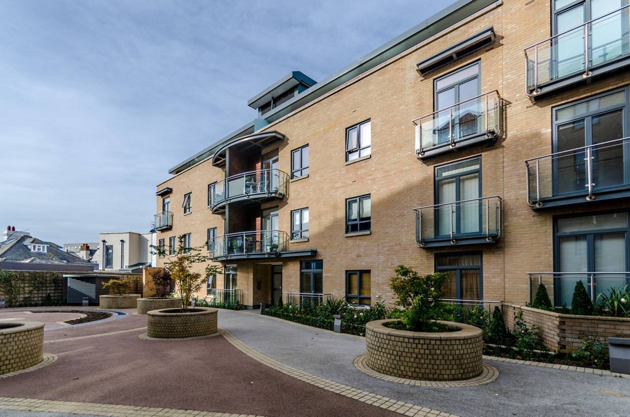 3 bedroom flat to rent, Trinity Gate, Guildford, GU, GU1 3PW