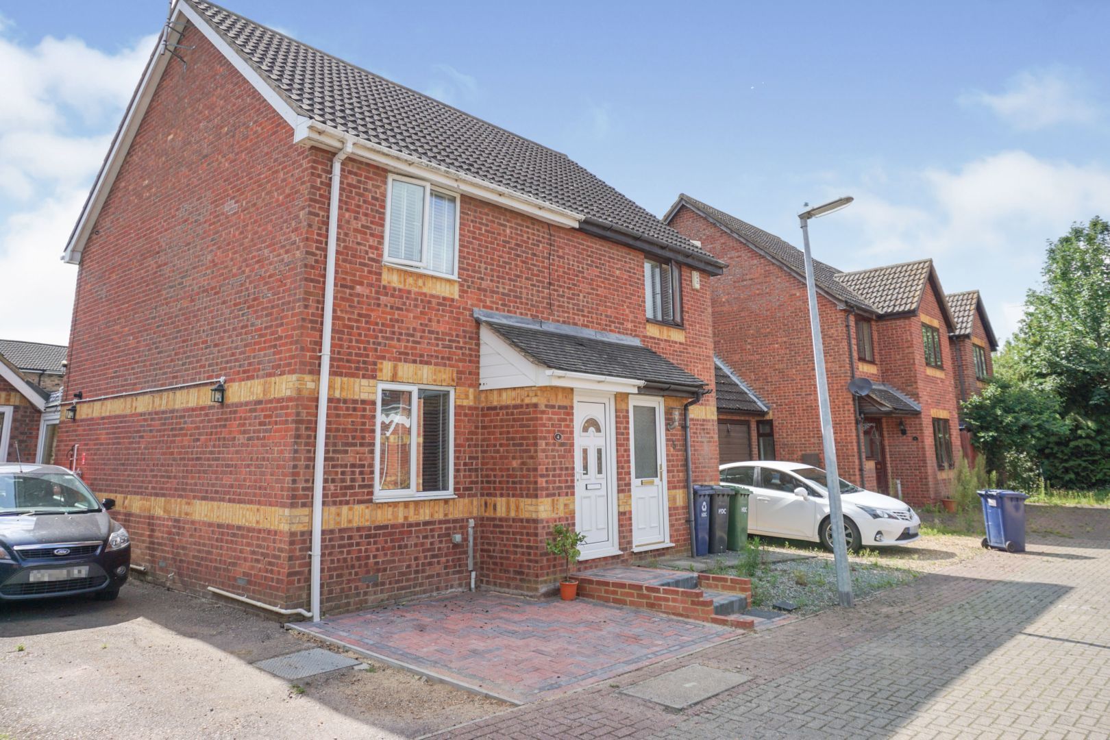 2 bedroom semidetached house for sale, Chandlers Way, Ramsey Mereside
