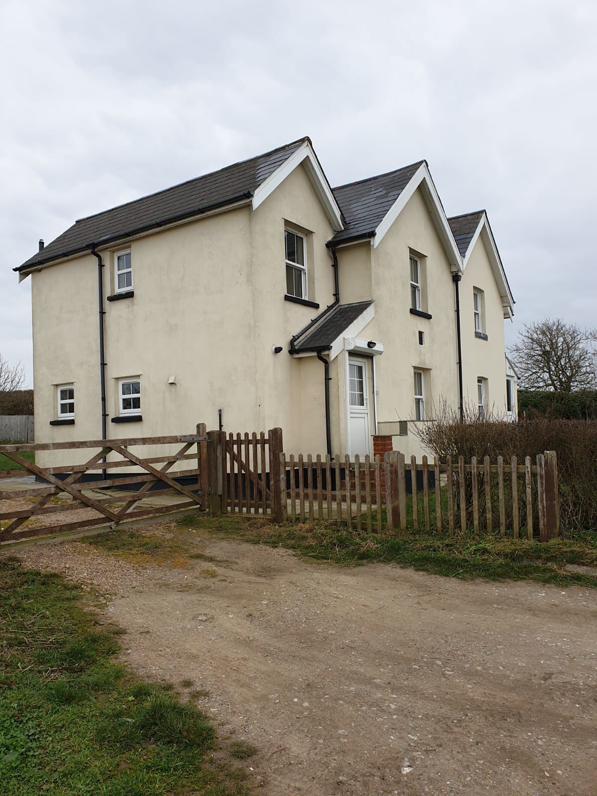 3 bedroom semidetached house to rent, East Dean Road, Eastbourne, BN20 0BB