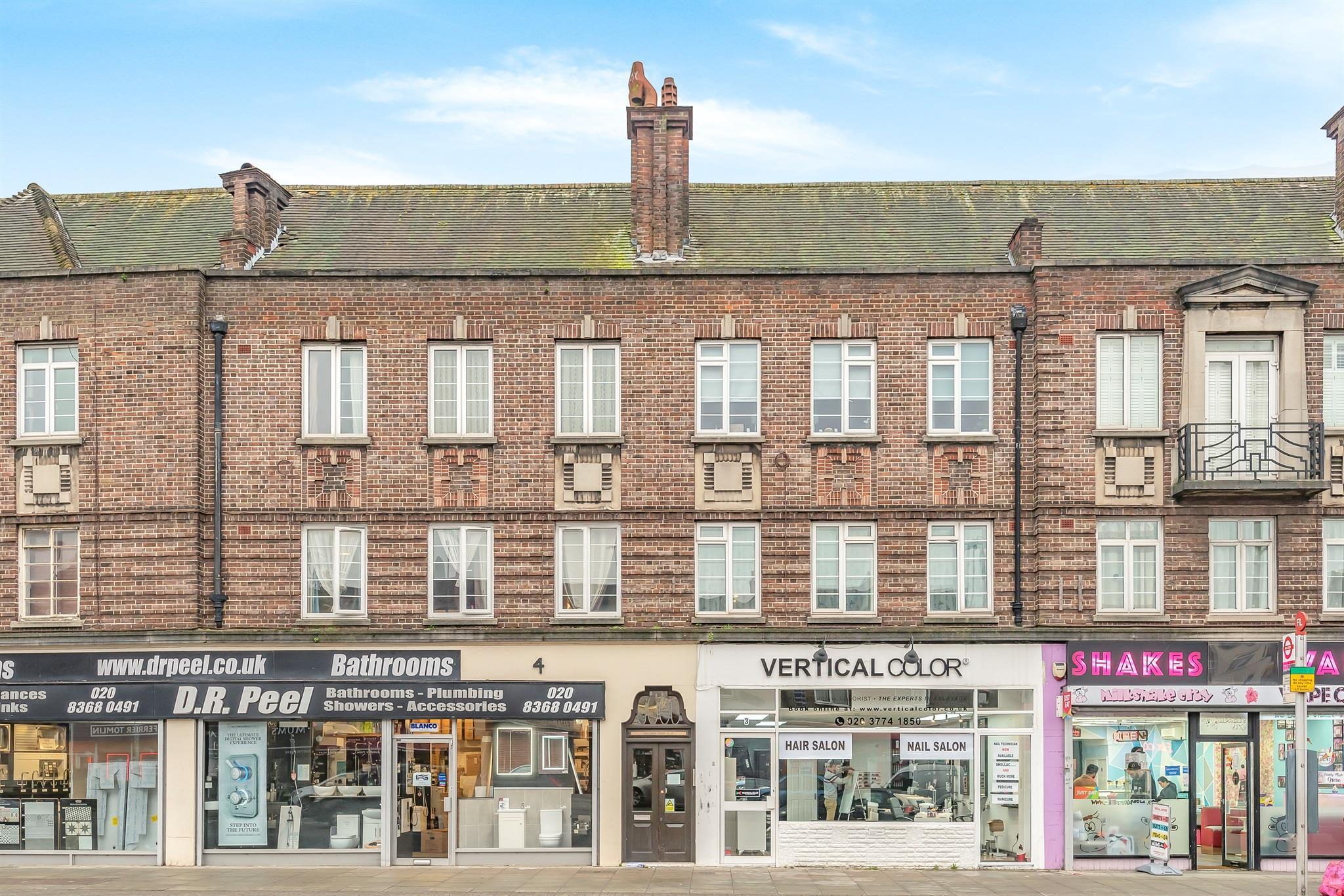 2 bedroom flat to rent, Halliwick Court Parade, Woodhouse Road, London N, N12 0ND