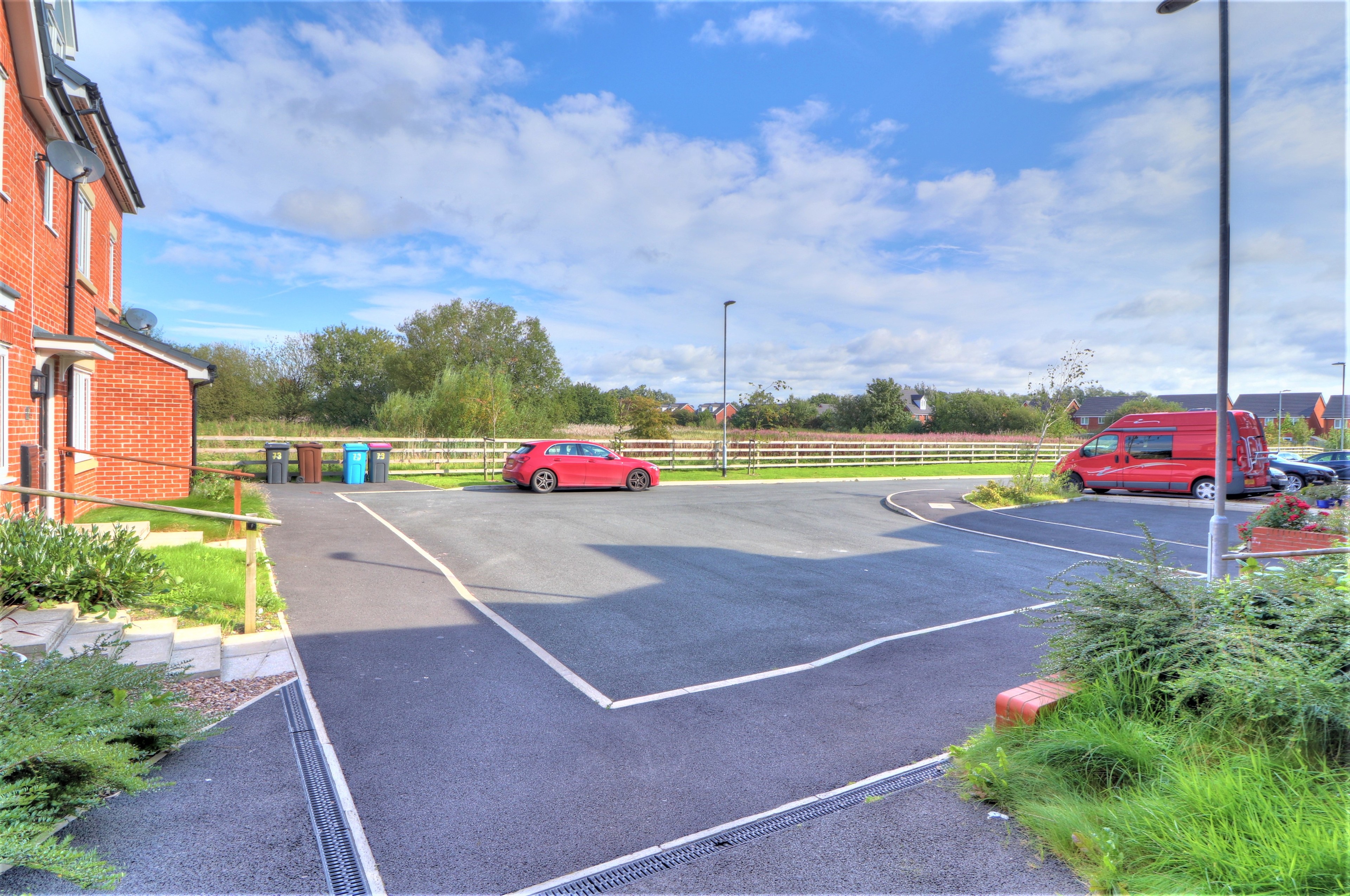 2 bedroom end of terrace house for sale, Old Mill Lane, Walkden