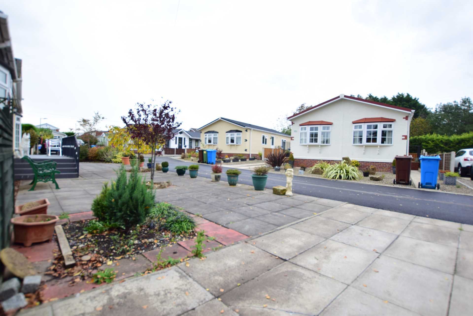 2 bedroom park home for sale, Willow Drive, Lamaleach Res, Freckleton