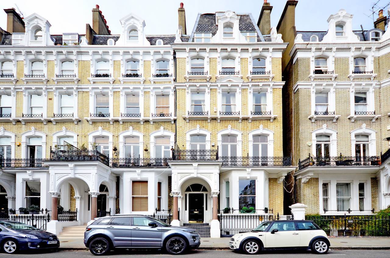 3 bedroom flat to rent, Redcliffe Square, Chelsea, SW10 9JY