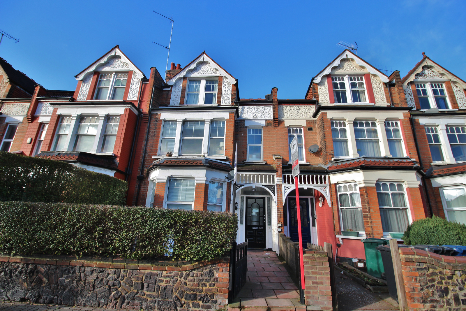 Studio flat to rent, High Road, Whetstone, London N, N20 0QA